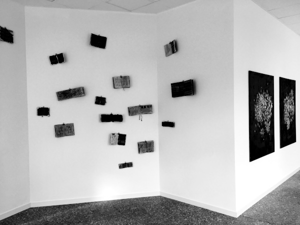 Ausstellungsansicht Flowering Black